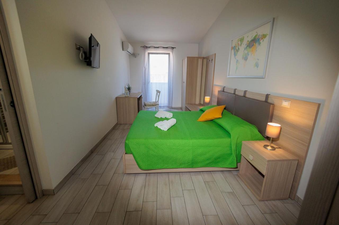 Fuori Rotta Hotell Avola Eksteriør bilde